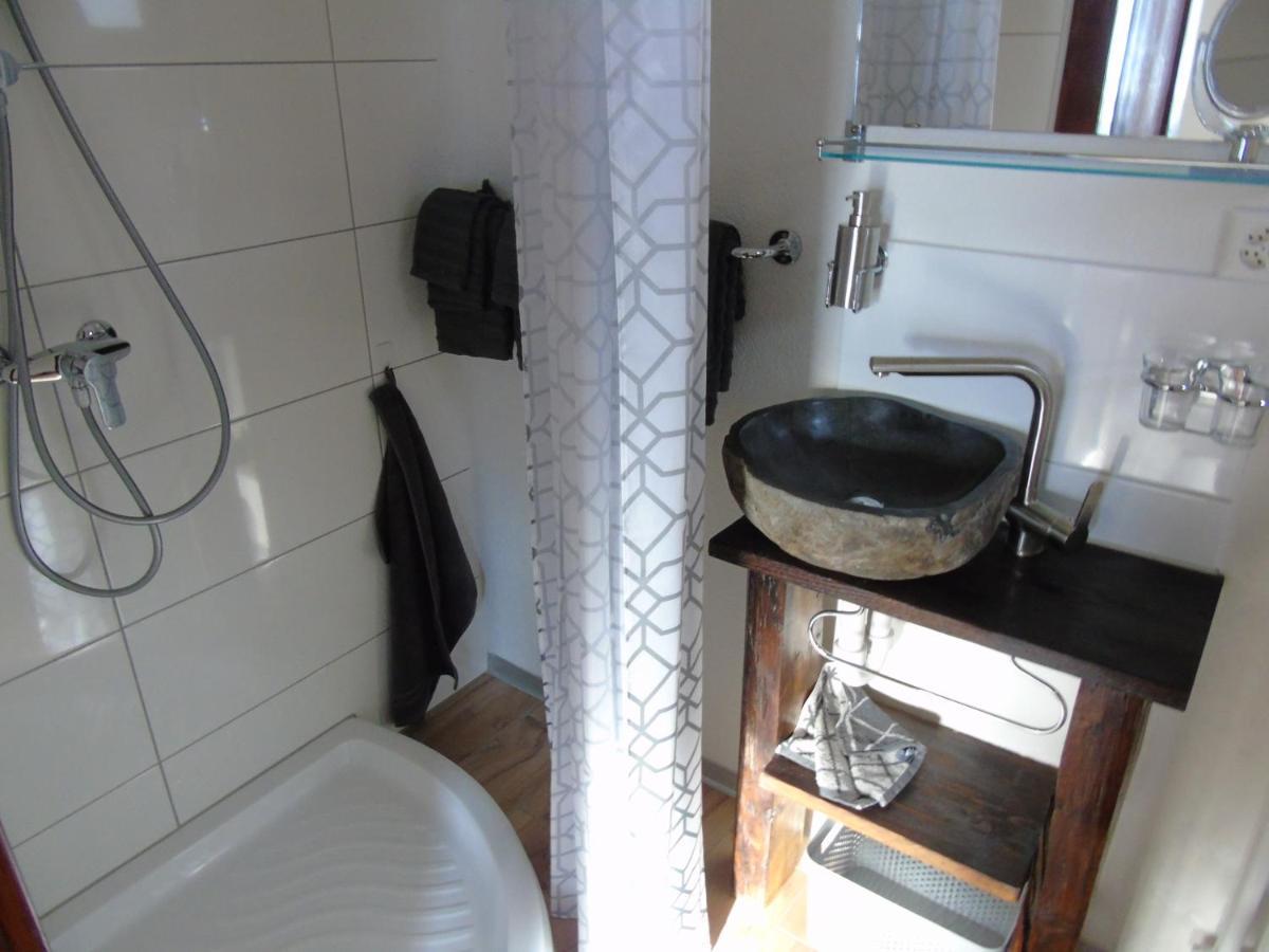 Room'S Chez Beni Grächen Εξωτερικό φωτογραφία